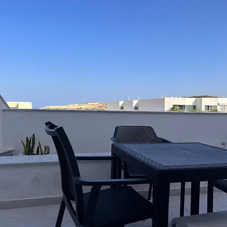Qawra Penthouse 4Person Ac+Wifi Apartamento St. Paul's Bay Exterior foto
