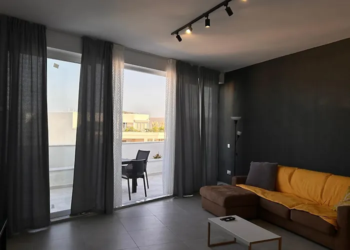 Qawra Penthouse 4Person Ac+Wifi