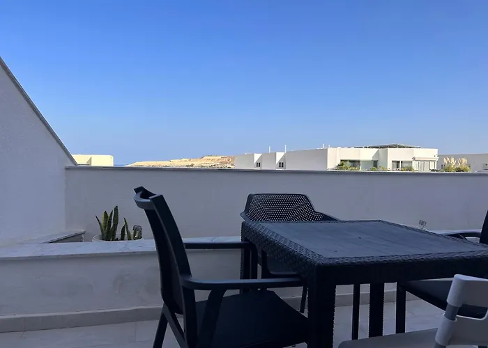 Qawra Penthouse 4Person Ac+Wifi