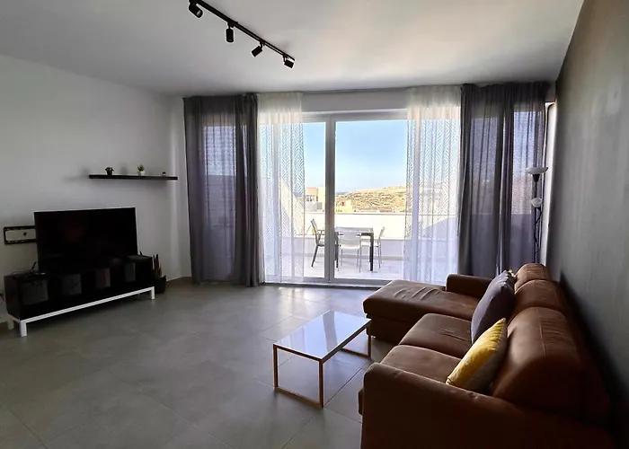 Qawra Penthouse 4Person Ac+Wifi
