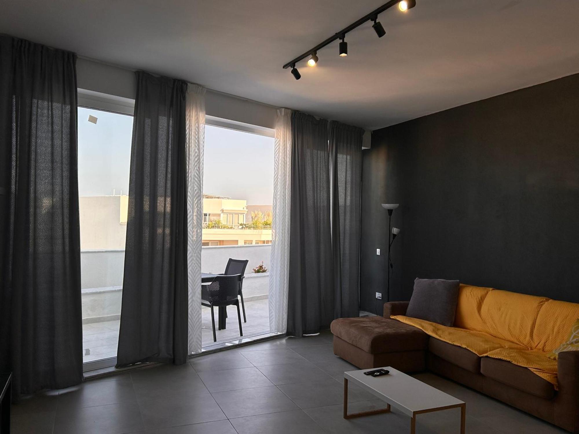 Qawra Penthouse 4person Ac+wifi St. Paul's Bay