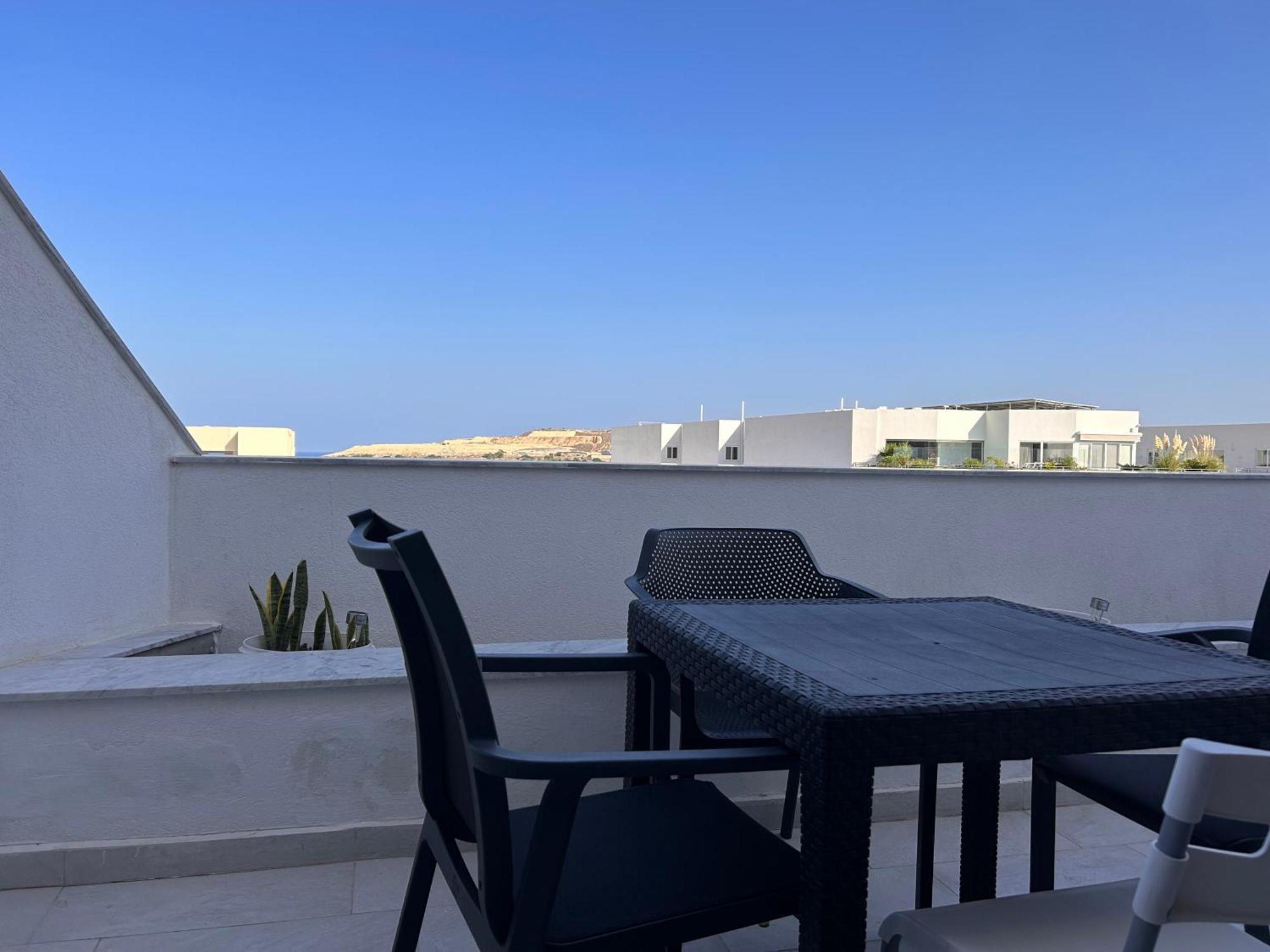Qawra Penthouse 4person Ac+wifi *