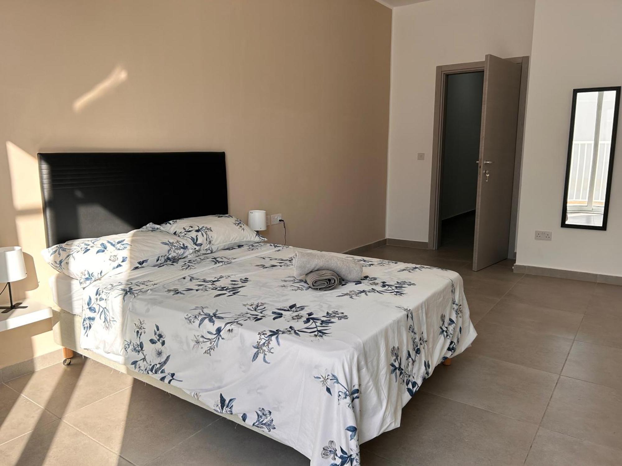 Qawra Penthouse 4person Ac+wifi St. Paul's Bay