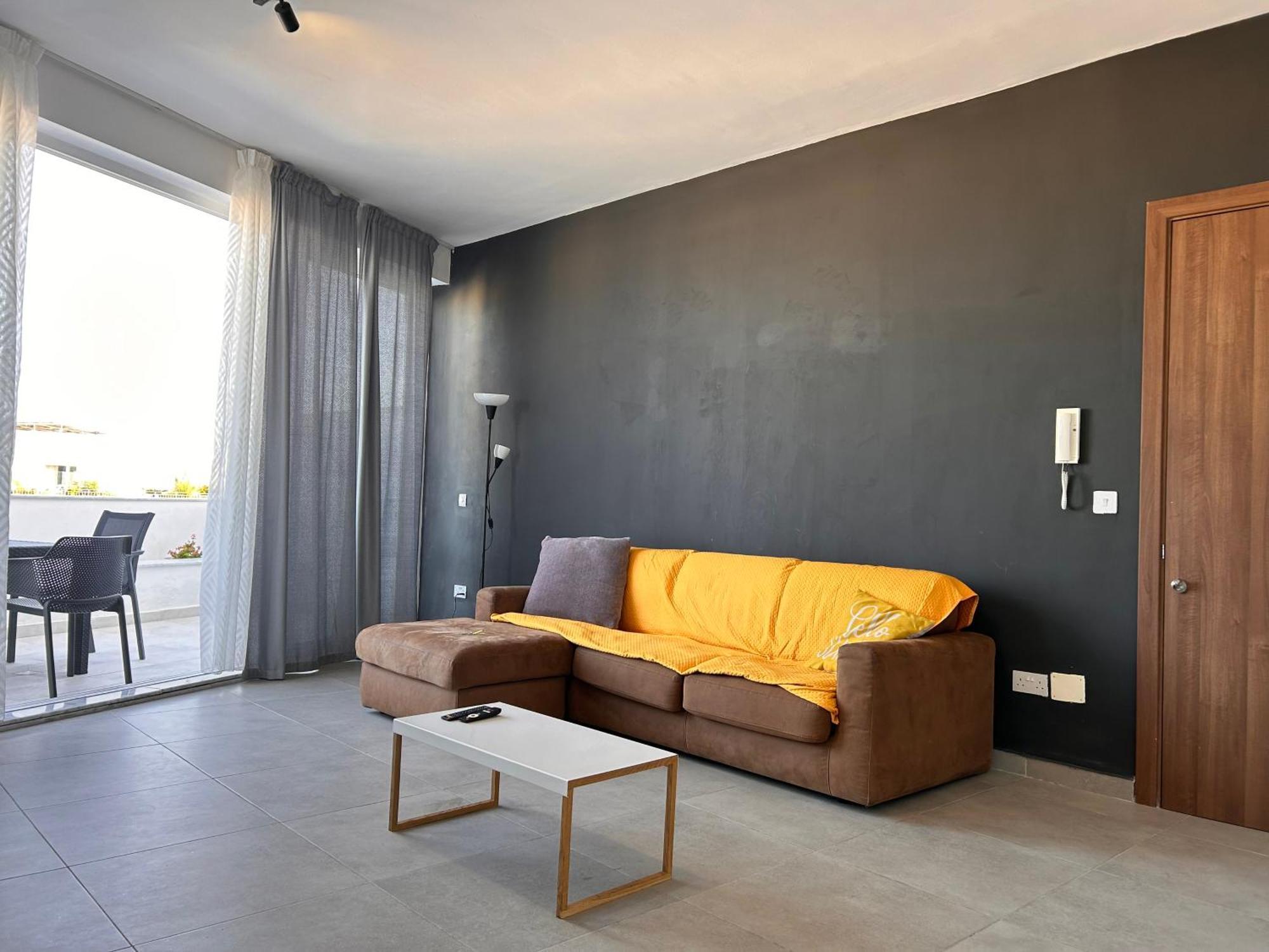 Qawra Penthouse 4person Ac+wifi