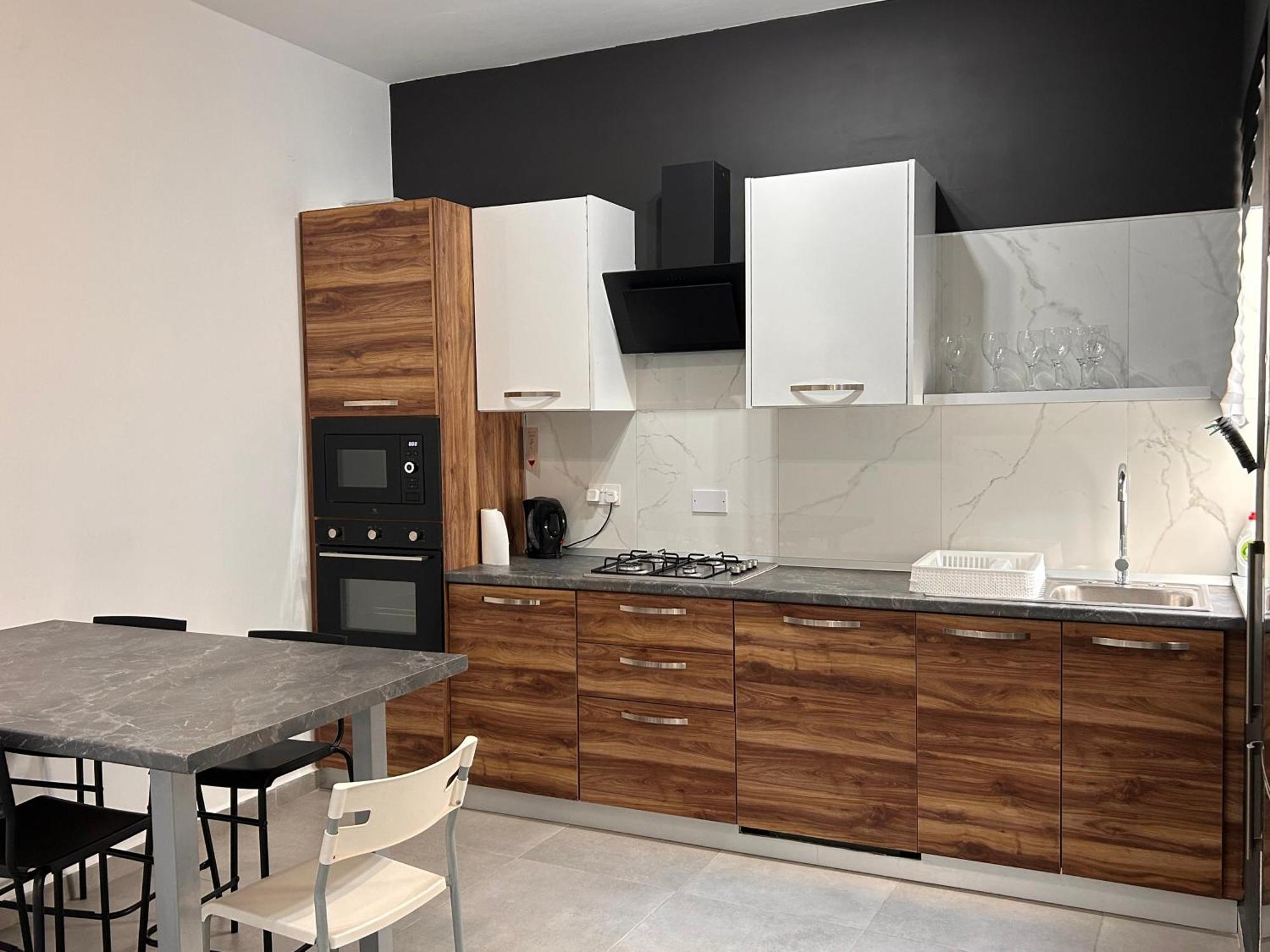 Qawra Penthouse 4person Ac+wifi *